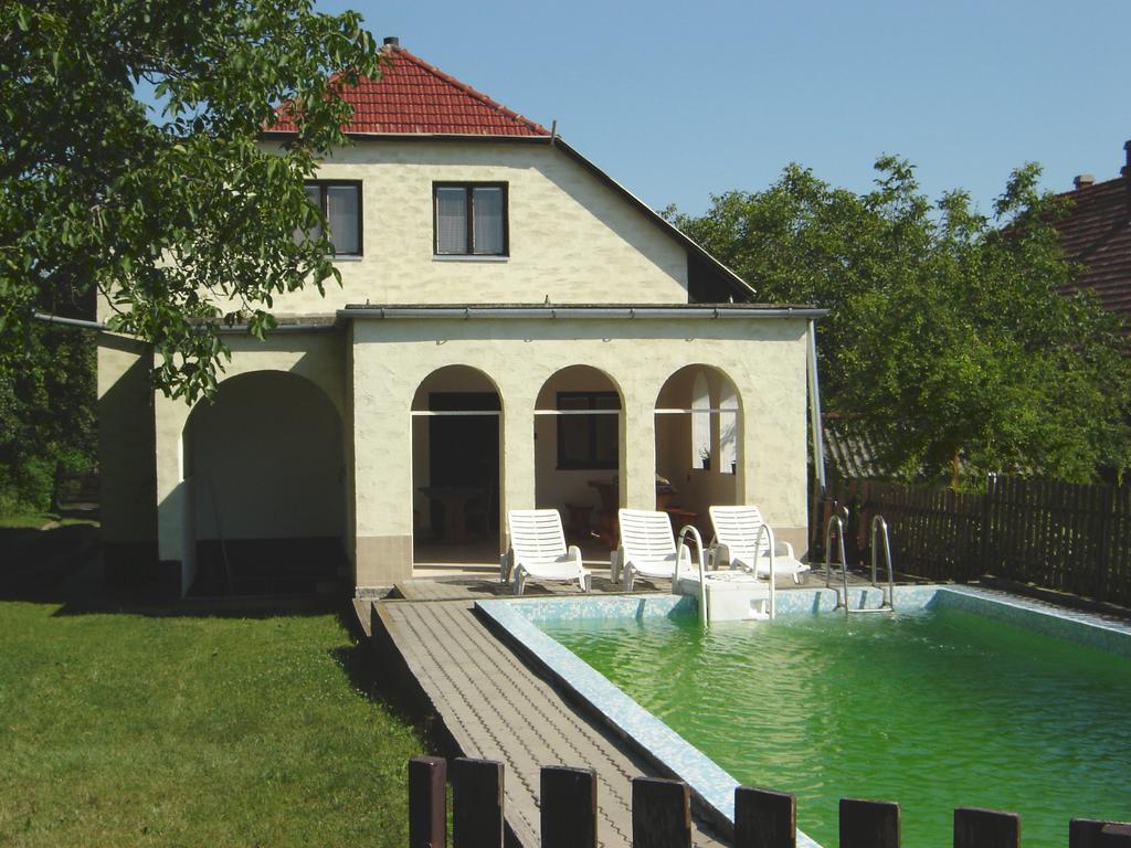 Somogyi Vendeghaz Villa Zamárdi Exterior photo
